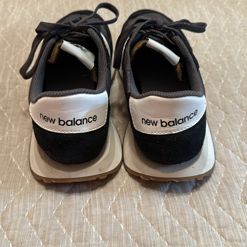 New Balance 237 - image 3